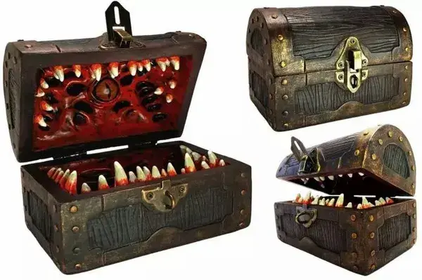 Mimic chest locks dice away behind gnarly teeth