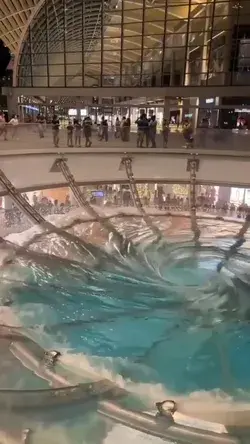 The Water Tornado Fountain at Marina Bay Sands //📍#Singapore