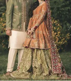 Mehndi bride dress inspo 