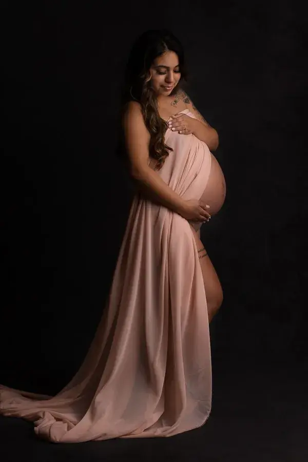 Maternity Photography Indoor Studio Session Ideas