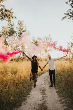smoke bombs gender reveal - couples photos