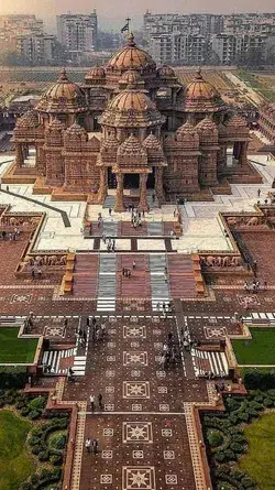 Akshardham is a Hindu temple complex in the capital of India, Delhi.