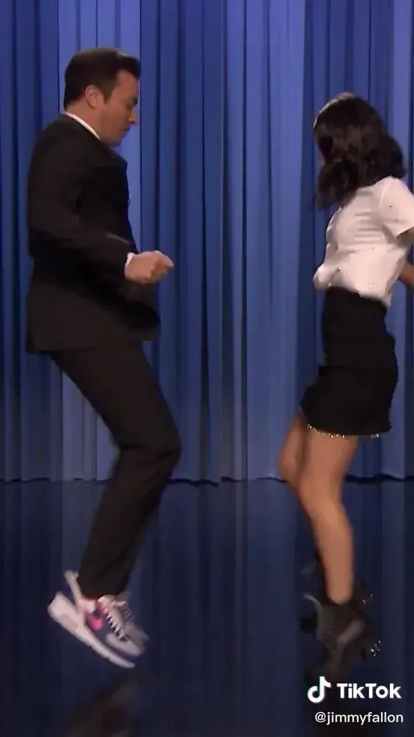 Oh Nanana- Charli Damelio and Jimmy Fallon