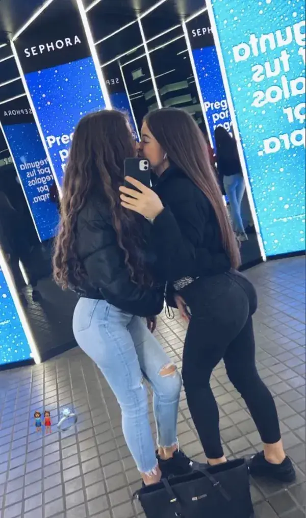 foto falsa amigas