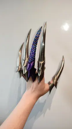 Titanium claws for K/DA all out Evelynn