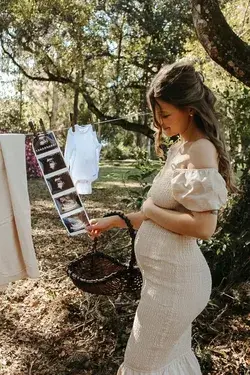 Pregnancy Announcement Photoshoot