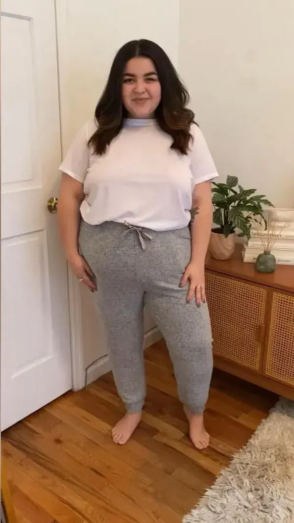 Styling a white tee 5 ways with Torrid- plus size fashion inspo