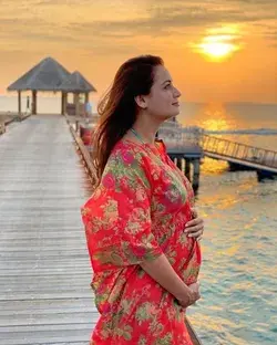 New Mommy, Dia Mirza Is Thankful To The Year 2021 For Blessing Her With Motherhood