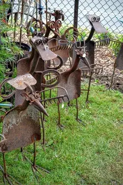 Fun repurposed metal art for the garden