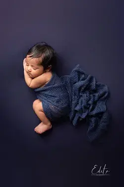 Newborn girl photo