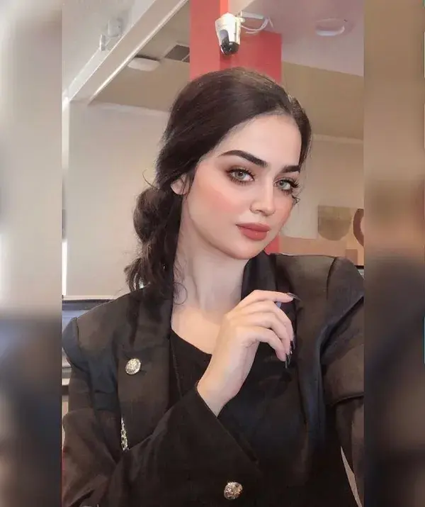 maryam alazawey  Iraqi Instagram Star video 👇