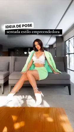 IDEIA DE POSE SENTADA ESTILO EMPREENDEDORA