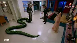 Naagin 3 yuvraj half snake