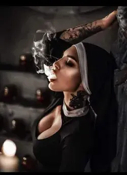 Smoking nun