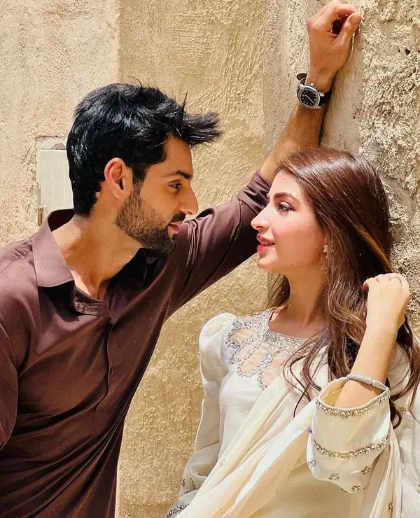 Kinza Hashmi with karan wani Indian actor 🔥