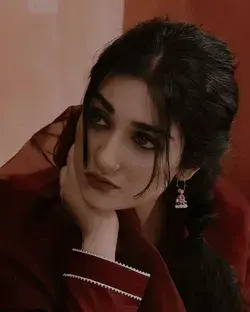 Sara khan