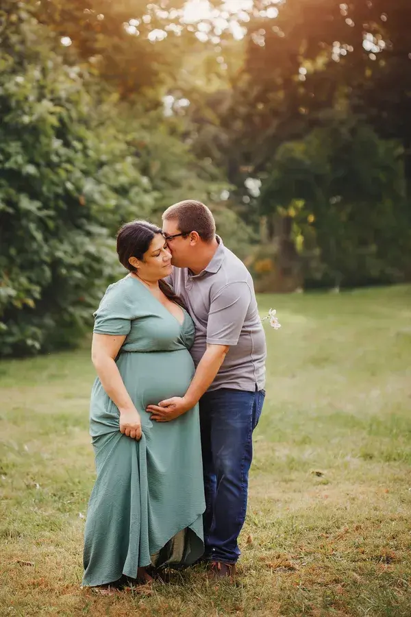 Beautiful Fall Maternity Photo Session