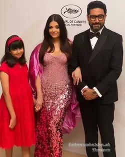 Aishwarya Rai Grand Welcome at Cannes 2022 with Daughter Aaradhya Bachchan and Abhishek Bachchan