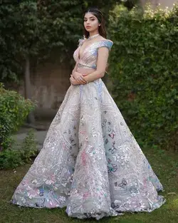 This cupcake hue lehenga is legit straight of every fashionista bride's dreams 😍