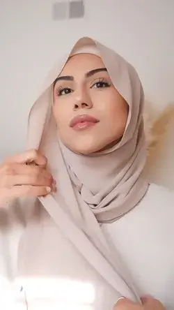 Zahraa The Label - How to wear hijab tutorials