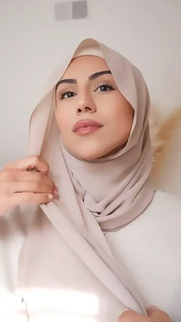 Zahraa The Label - How to wear hijab tutorials