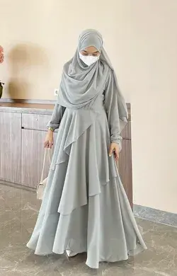 Abaya girl