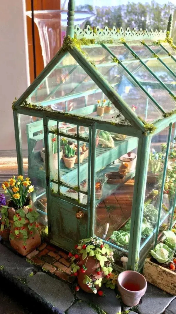 Miniature greenhouse