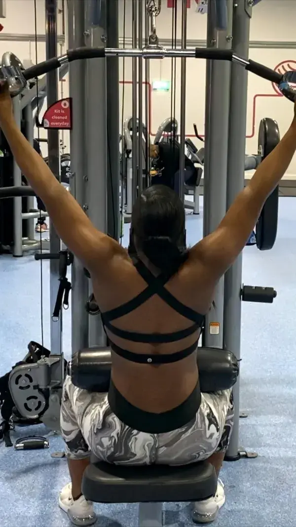 BACK DAY Lateral Pull Down Variations