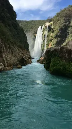 Tamul waterfall in La Huasteca Potosina, Mexico