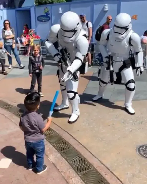 Storm Troopers vs Little Boy 🤣