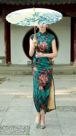 Floral pattern, long Qipao with cap sleeves