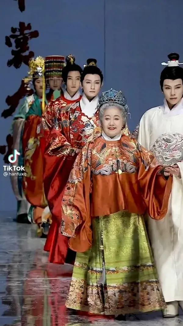 Traditional Chinese Fashion Show Hanfu