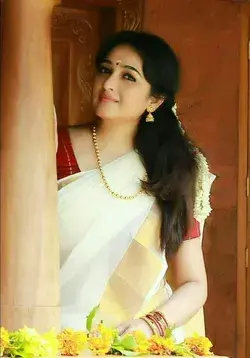 #keralasaaree and #redblouse