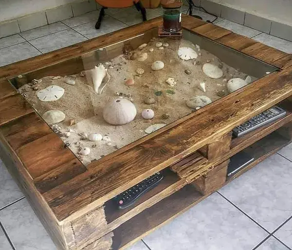 DIY Pallet Wood Glass Display Coffee Table