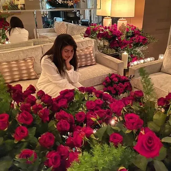 Priyanka Chopra misses hubby Nick Jonas for V’day as he gifts her an ‘a couple of roses'