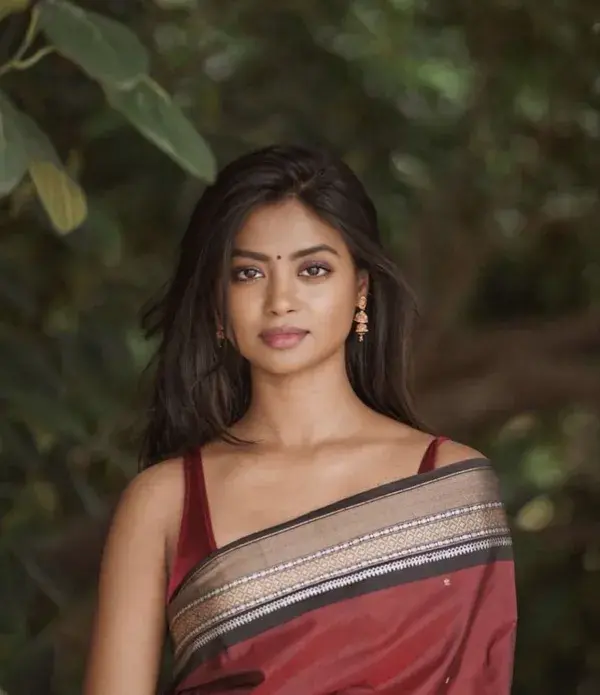 Mahogany forest red saree