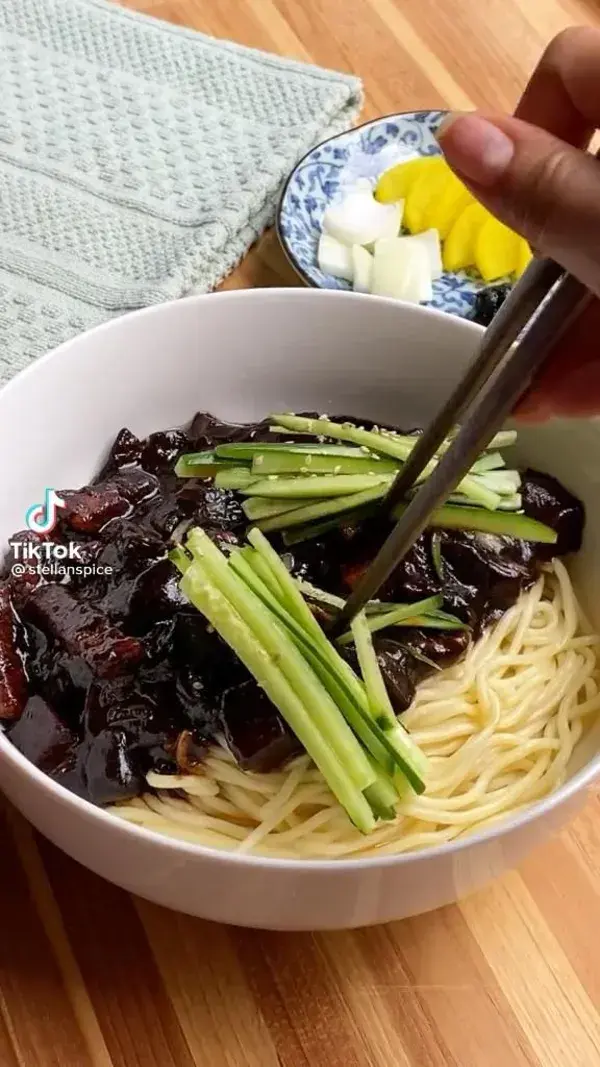 Proper jjajangmyun