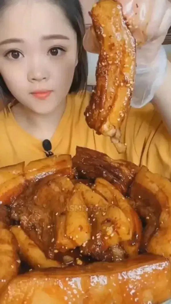 Mukbang ASMR Open Meat