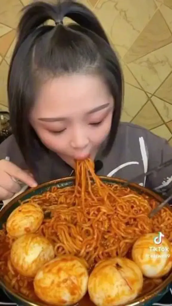 Mukbang asmr eating