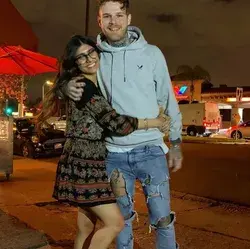 Why did Mia Khalifa and her husband break up?