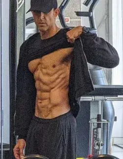 Hrithik Roshan flaunts six pack abs as he steps into 2023