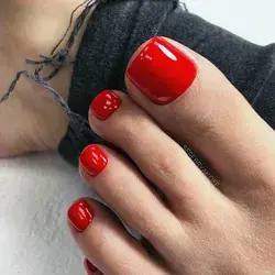 Red pedicure 