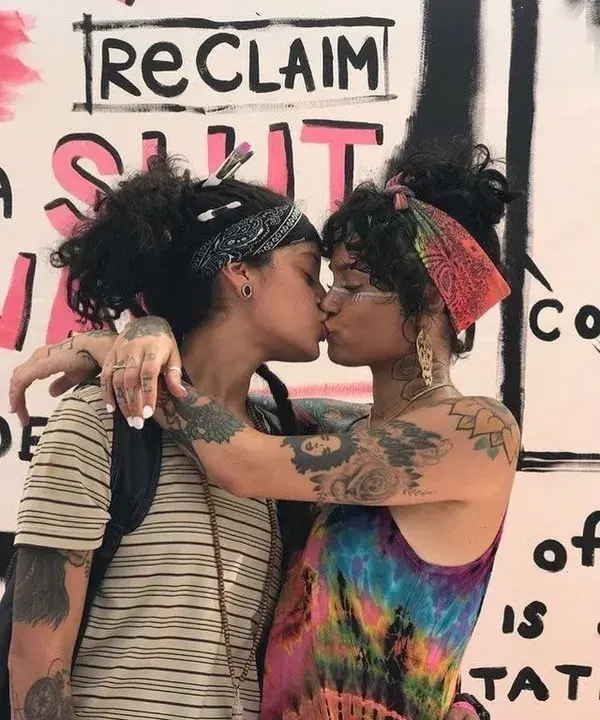 sapphic love