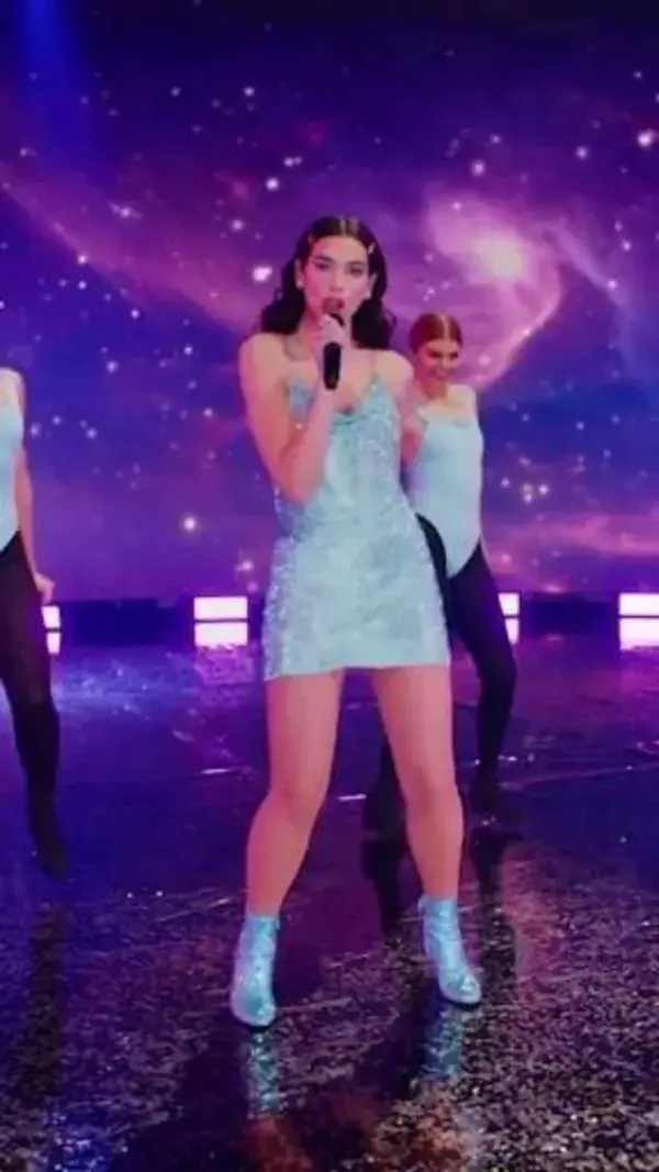 dua lipa video perfomace levitating