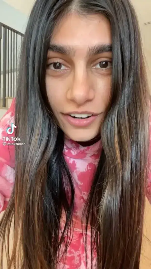 Mia khalifa dancing to Baila conmigo on Tiktok.