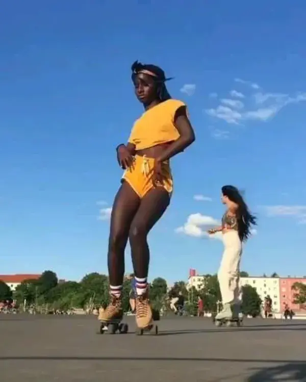 Black Girl Skating and Dancing Instagram @oumi_janta