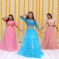 We're totally swooning over this amazing #sangeet dance choreography.