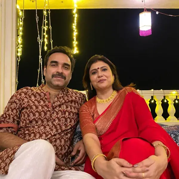 Pankaj Tripathi Shares Unseen Wedding Pictures With His Wife, Mridula On Their 17th Anniversary