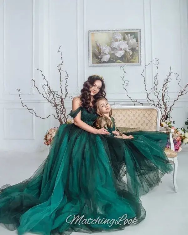 Emerald Green Dress, Mother Daughter Matching Dress, Green Tulle Gown, Mommy And Me Photoshoot Dress, Wedding Guest Gown, Tulle Maternity