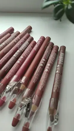 matte lip pencils VIOLET